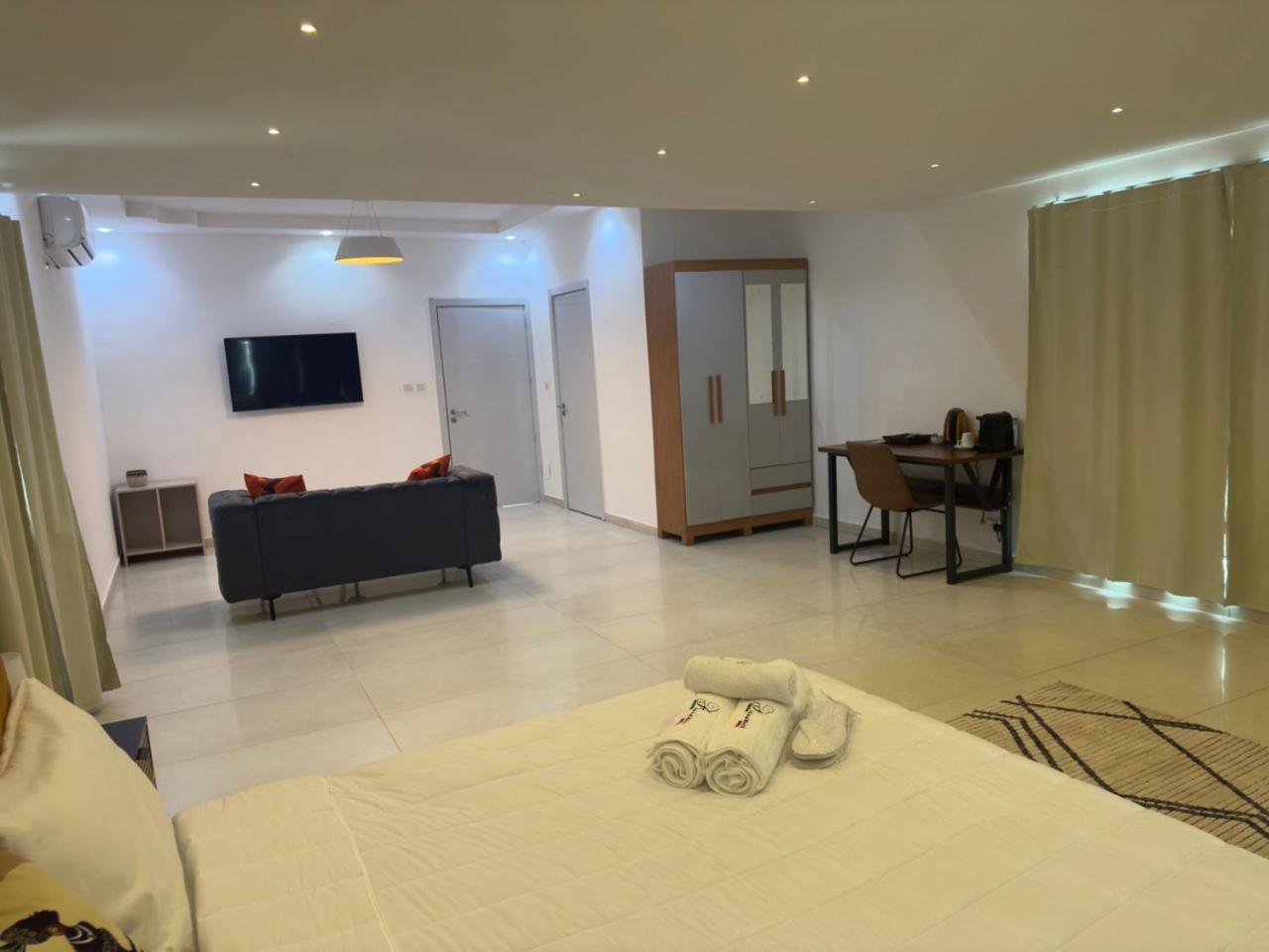 Francesca Guest House Дакар Экстерьер фото